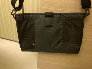 （分類：）位於 。 由 kenhu88 提交（商品編號 1111920956，圖片 1）。簡介： 。