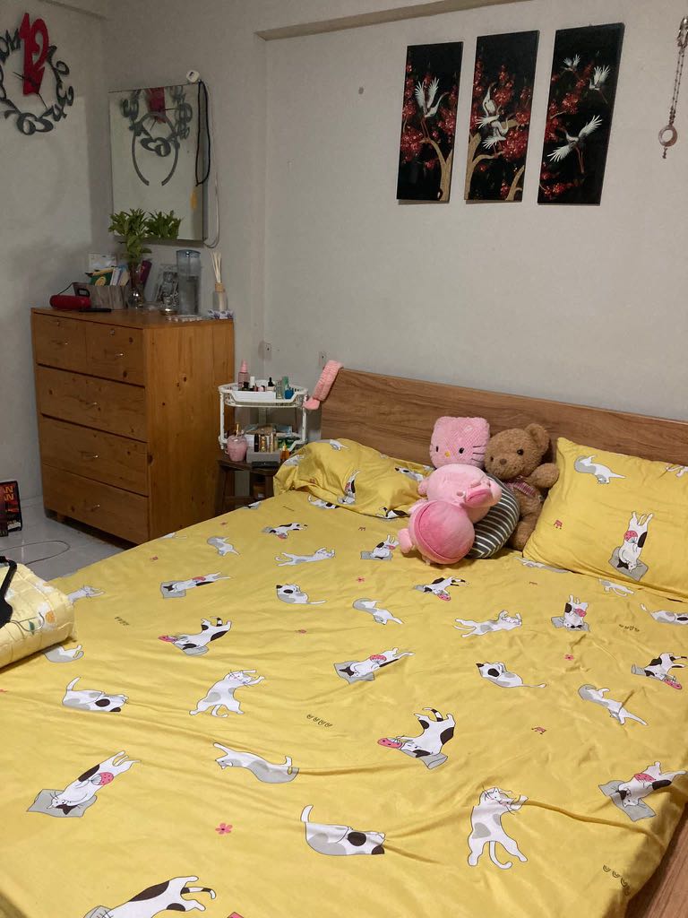 (Category: ) located in . Submitted by pink_sg (Listing ID 1112249225, Image 1). Description: .