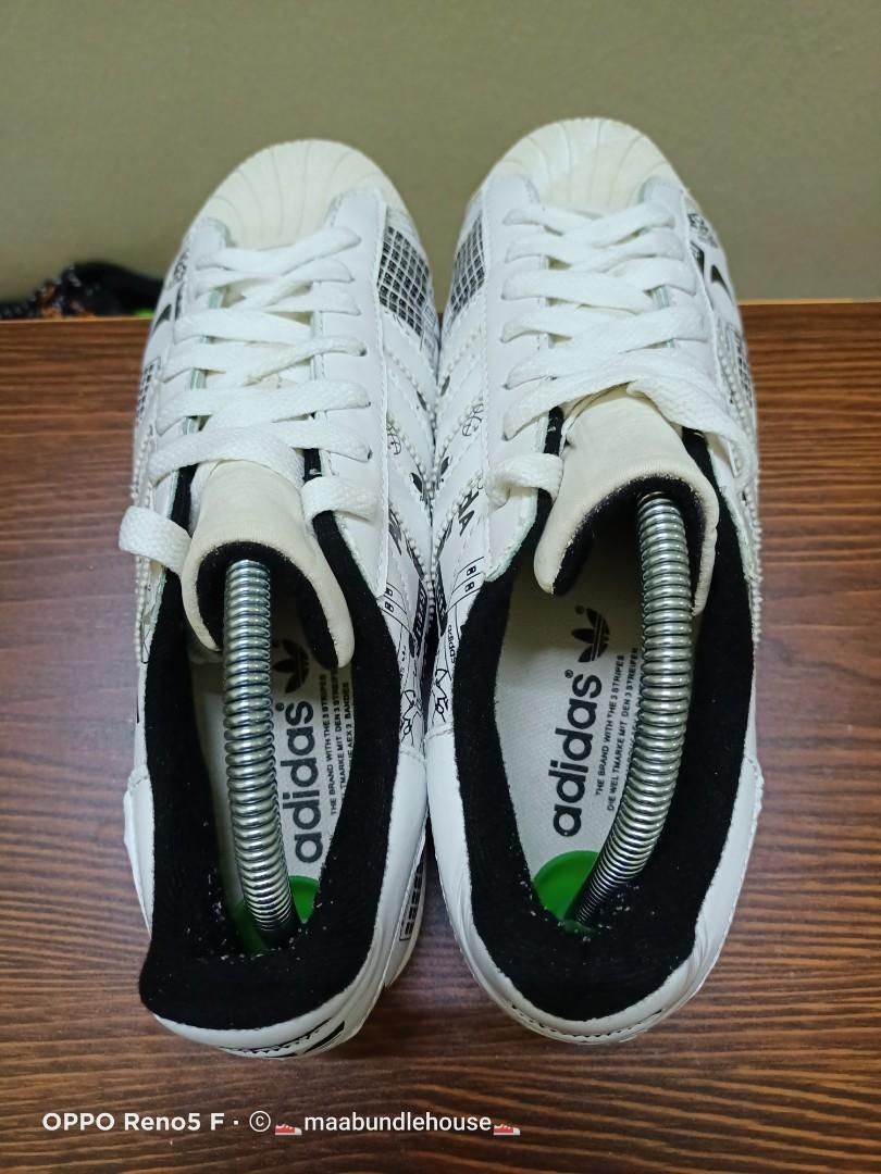 Superstar motif store