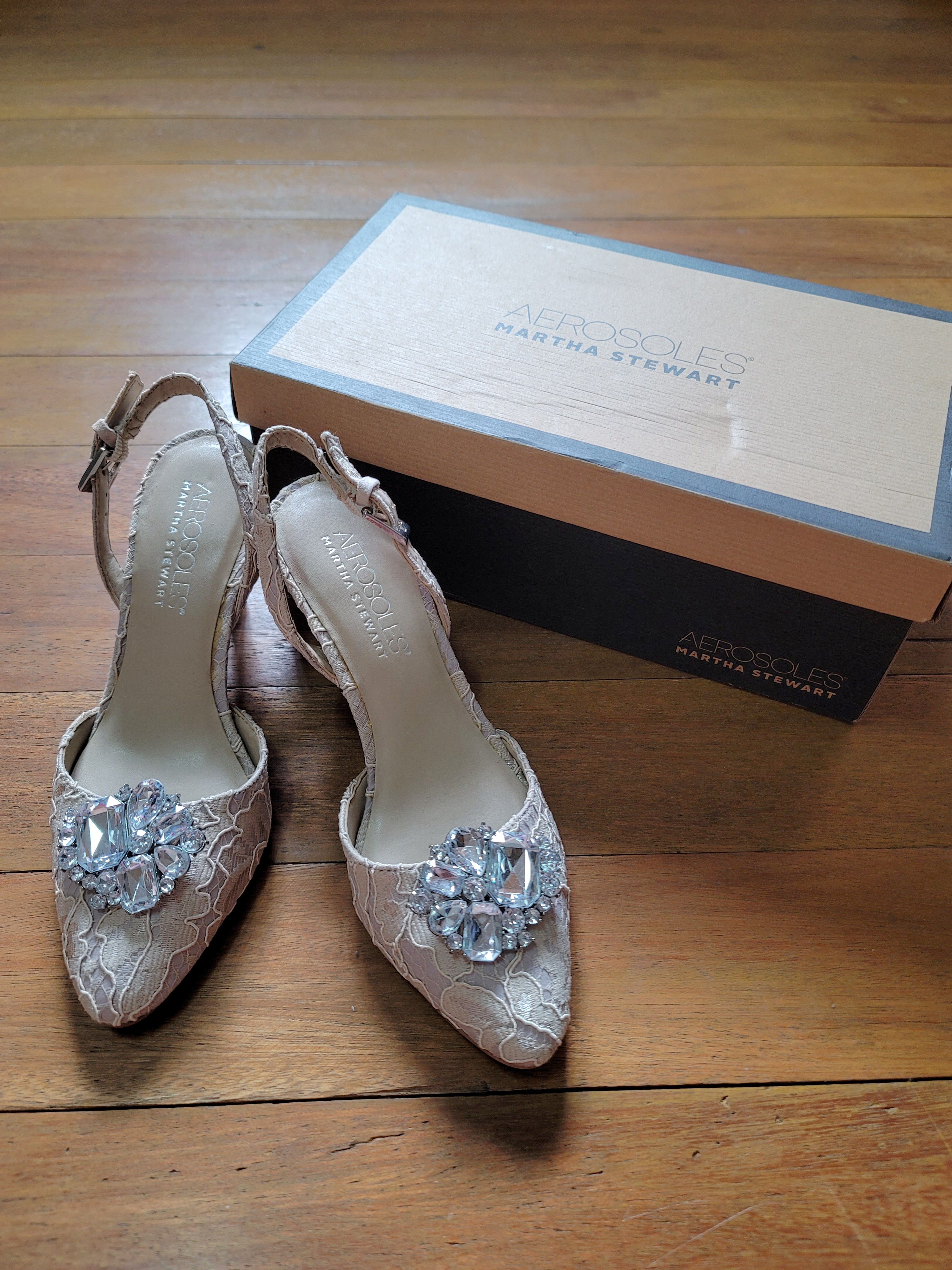AEROSOLES Martha Stewart Collection Women s Fashion Footwear