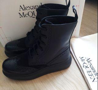 Alexander McQUEEN Women's Hybrid Wingtip Combat Boots