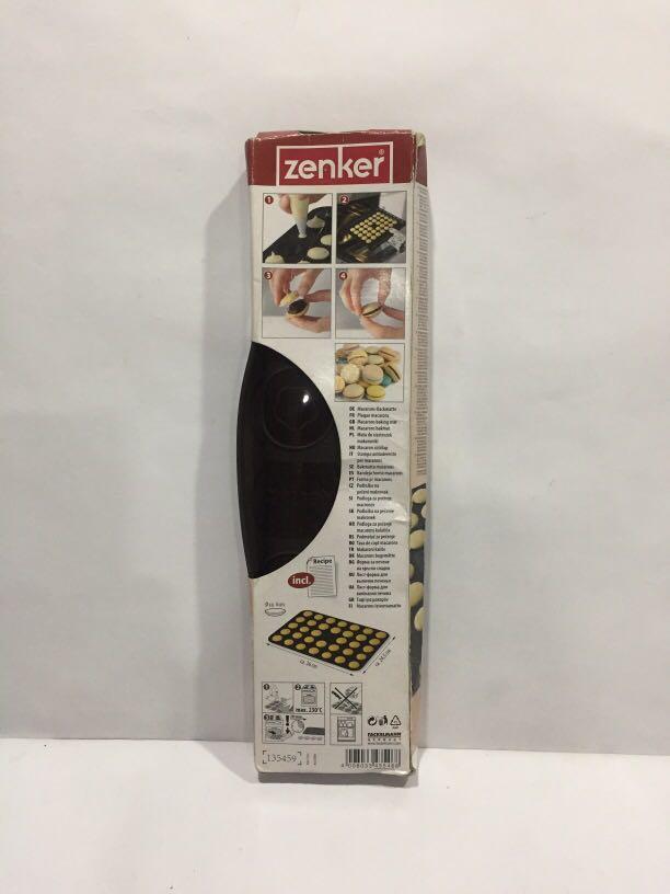Baking Mat 2 in 1 silicone from US (Category: Bakeware) located in Pasay City. Submitted by redgiftshop (Listing ID 1112195990, Image 2). Description: Silicone 2 in 1 silicone made directly bought in US Nonstick product code: CL.