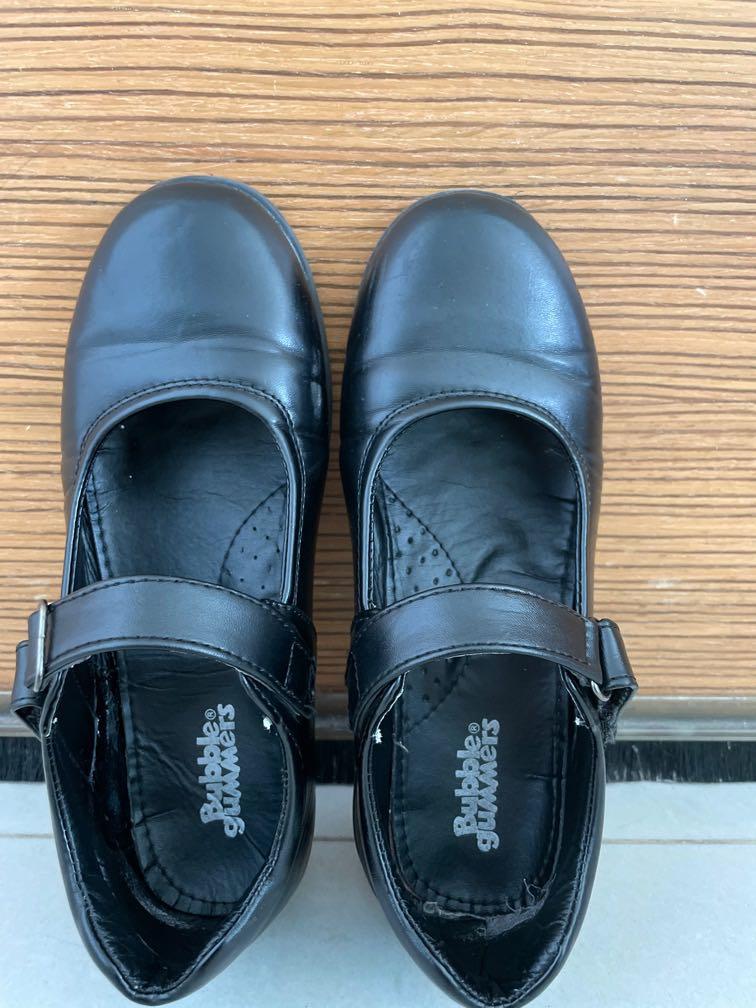 Bata black bubblegummers softy shoes top