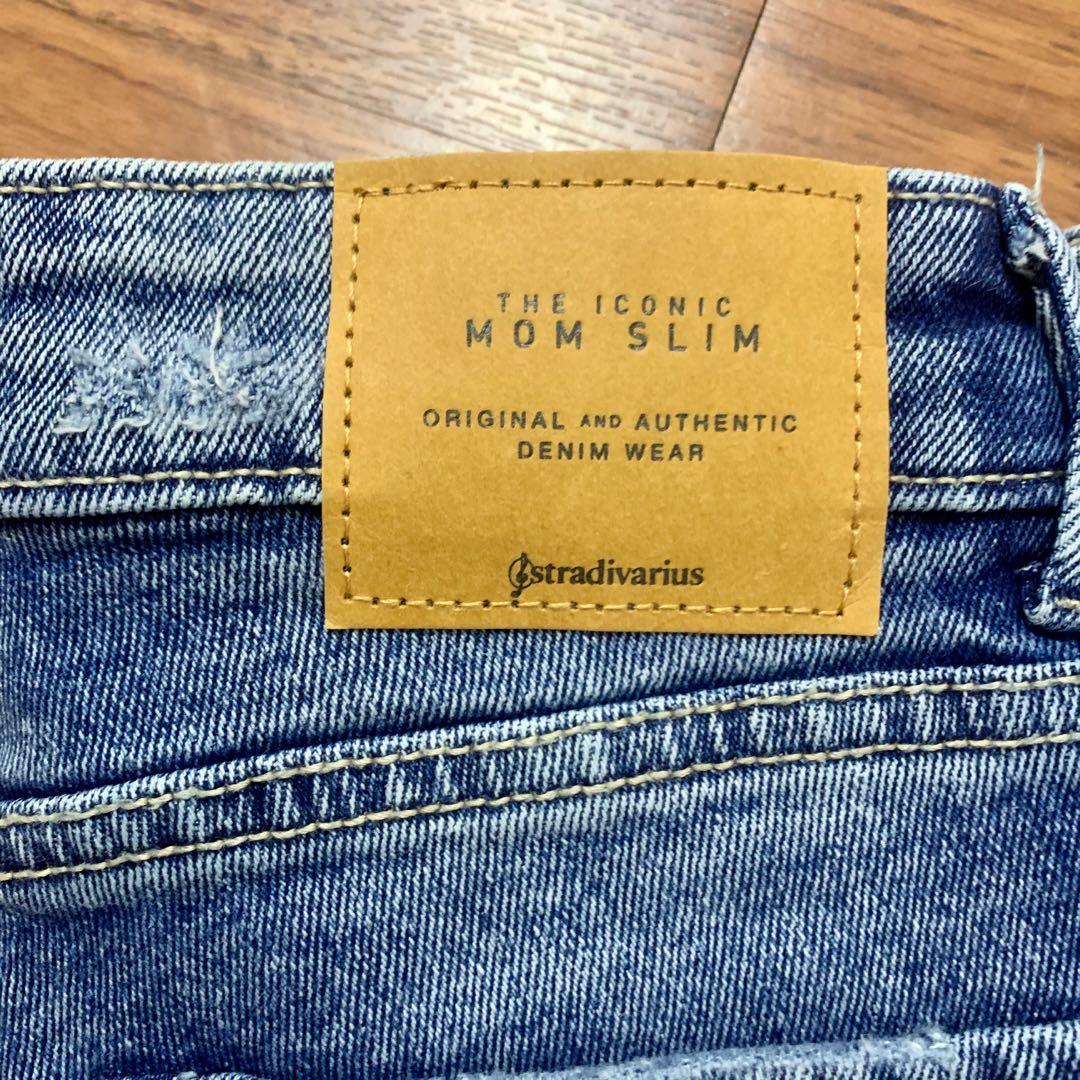 BNEW STRADIVARIUS SLIM FIT MOM JEANS W 