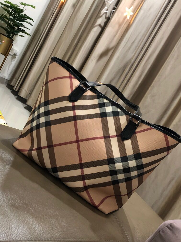 Burberry nickie tote best sale