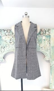 (Category: ) located in . Submitted by turquoisecloset (Listing ID 1111973273, Image 1). Description: .