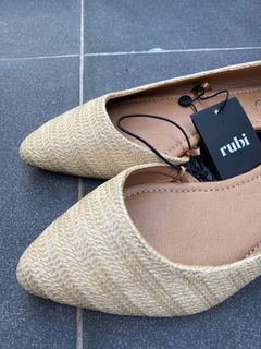 (Category: ) located in . Submitted by nikebyme (Listing ID 1112120959, Image 1). Description: .