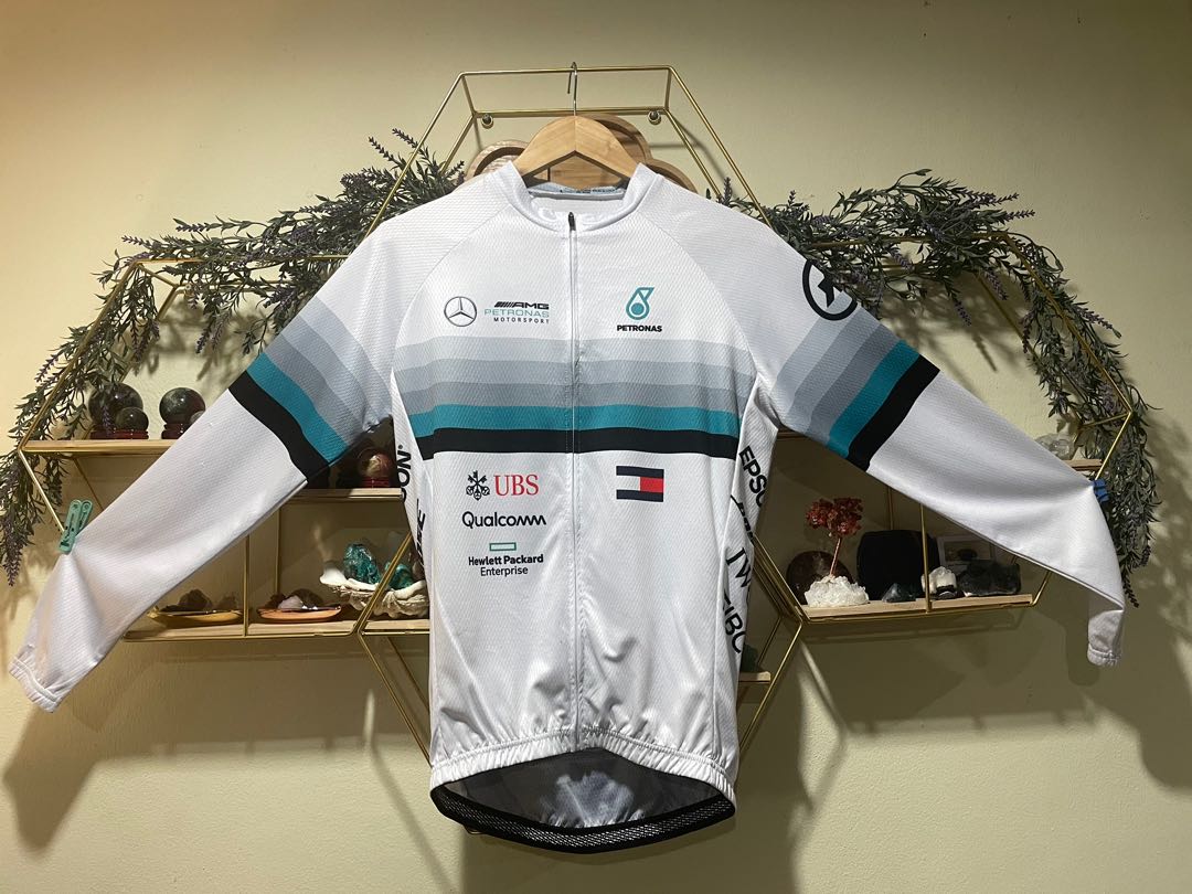 Assos mercedes kit shop