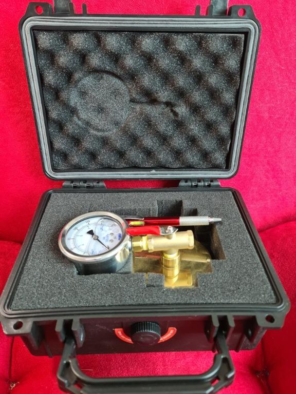 thumbnail image 2 of Hydro-Hitch BCGK-200-C 2-1/2 NST Fire Hydrant Pressure Gauge With 3-Way Bleeder Valve - 200 PSI, USA Made 2 of 5