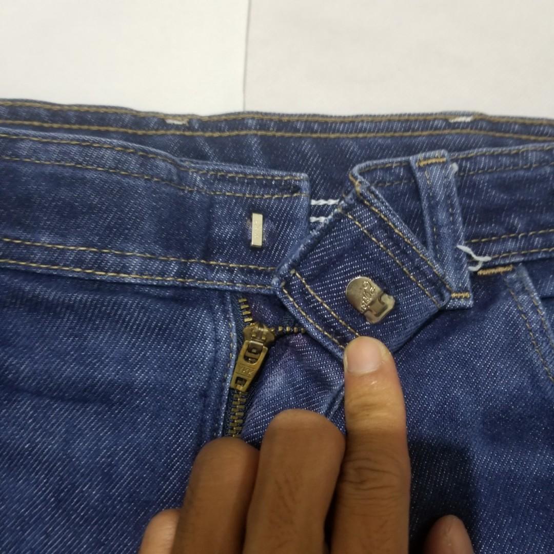 Jeans second comfort action, Fesyen 