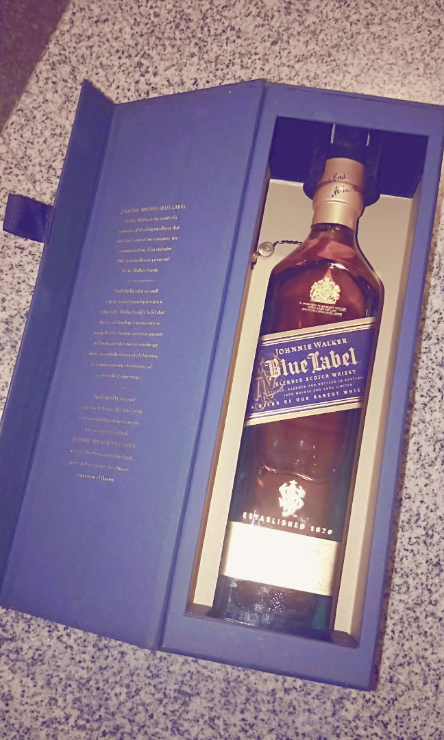 Johnnie Walker Blue label, Food & Drinks, Alcoholic Beverages ...