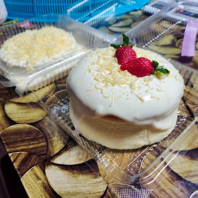 Bra cake, Food & Drinks, Homemade Bakes on Carousell