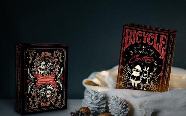 Bicycle christmas playing cards 2025