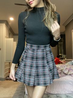 (Category: ) located in . Submitted by highkas.closet (Listing ID 1112158424, Image 1). Description: .