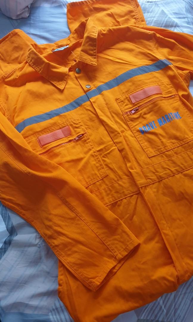 (Men's XL) Seaman's Work Suit (Category: Sets & Coordinates) located in Bacolod City. Submitted by xoxo_kyashi (Listing ID 1112128753, Image 3). Description: Seaman's work suit or Men's jumpsuit Has reflectors in the chest, back and legs. Has front pockets with velcro for nametags. Also has back and side pockets..