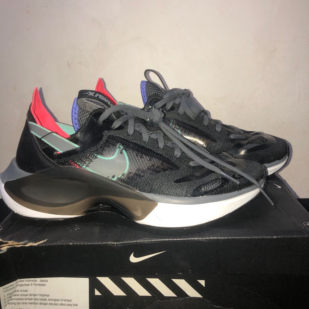 Nike discount dimsix running