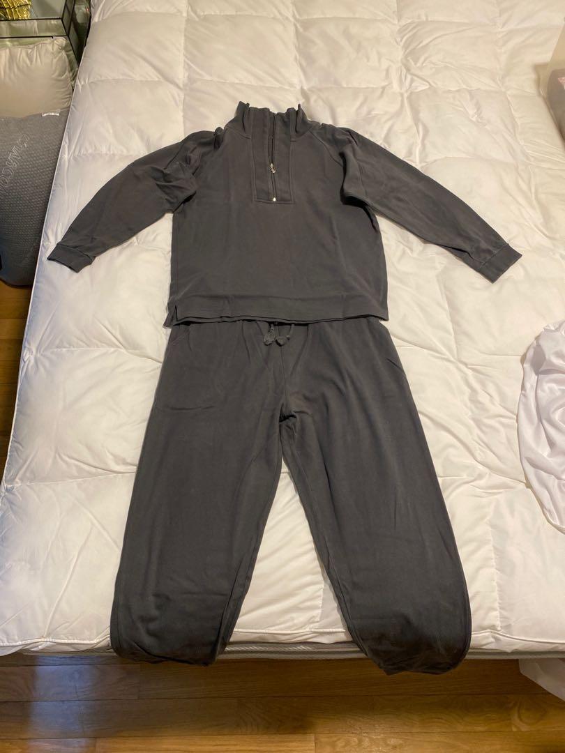 Singapore Airlines First Class Pyjama by Givenchy (Size M and Size S ...