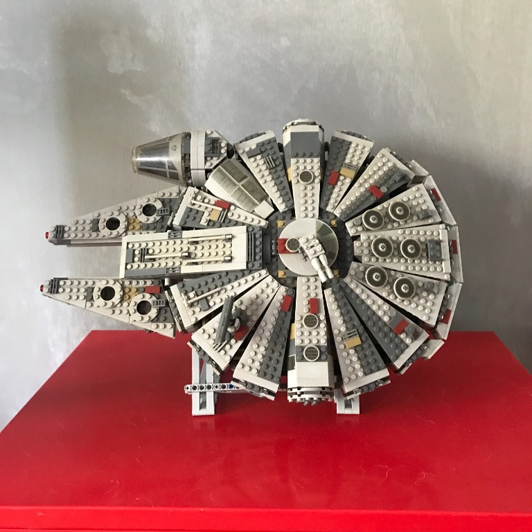 Star Wars TFA Millennium Falcon Clone Not Lego