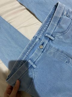(Category: ) located in . Submitted by prplstry (Listing ID 1112152754, Image 1). Description: .