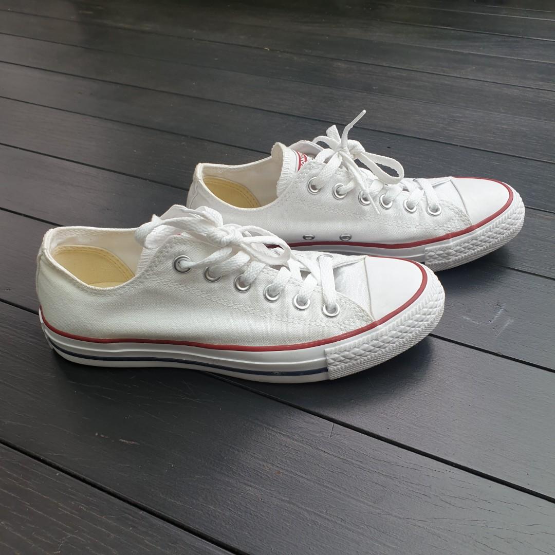 White low rise converse top
