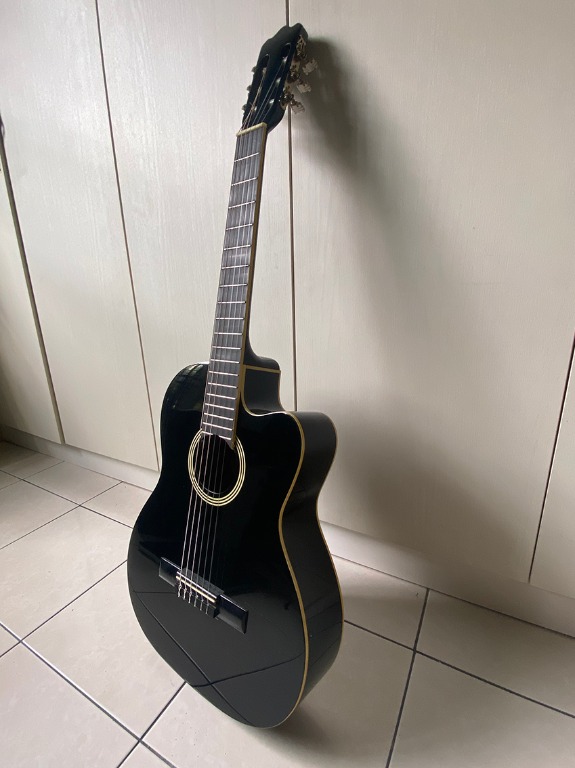 ASHTON CG44CEQBK CLASSICAL GUITAR WITH CUTAWAY AND EQ Hobbies