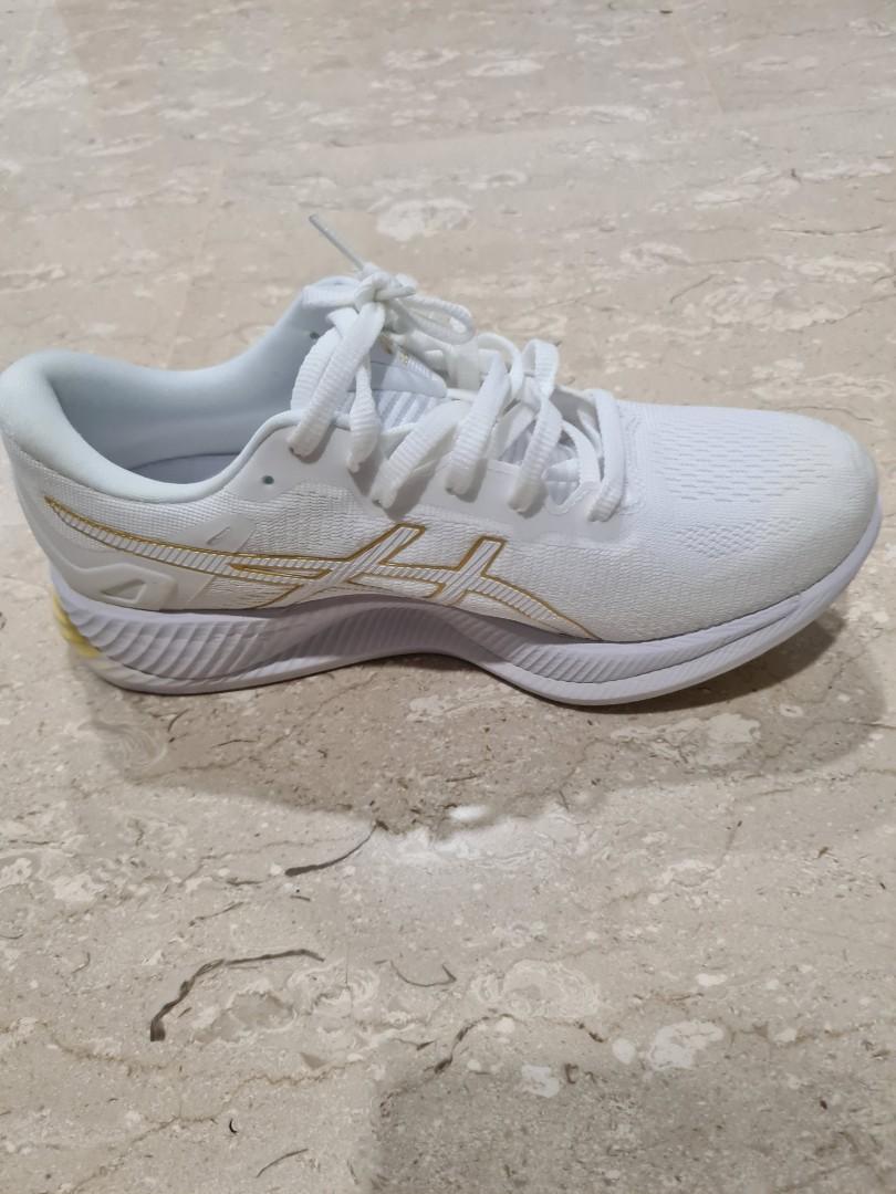 Asics top glideride gold