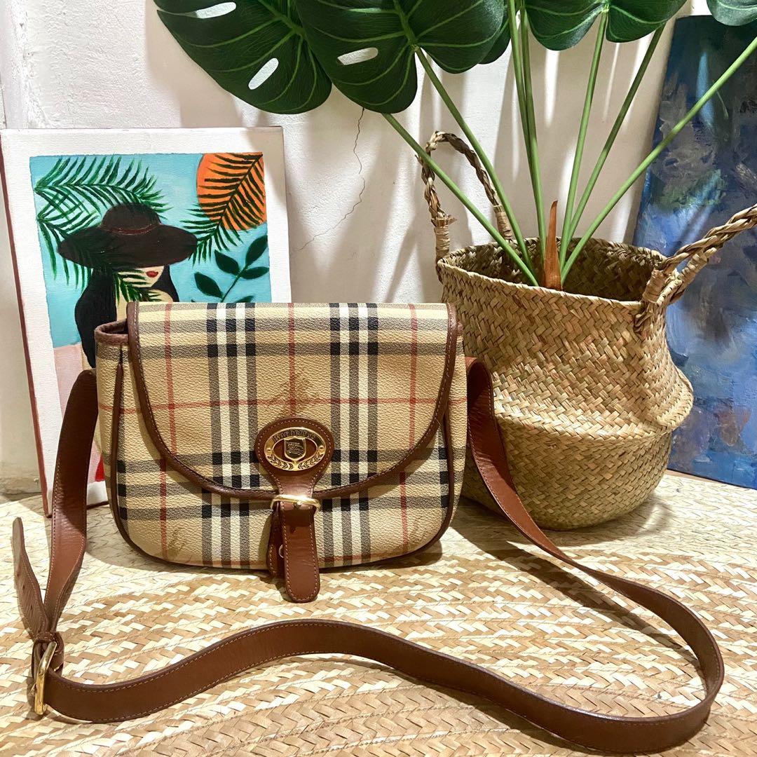 Authentic BURBERRY vintage sling crossbody bag