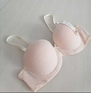 (Category: ) located in . Submitted by store215 (Listing ID 1112362841, Image 1). Description: .
