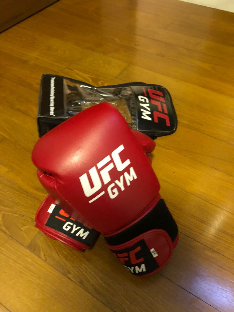 Boxing Gloves UFC, Sports Equipment, Other Sports Equipment and