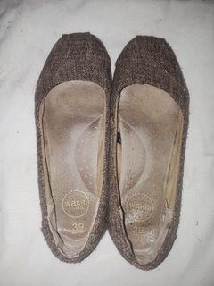 Brown Wakai Flatshoes