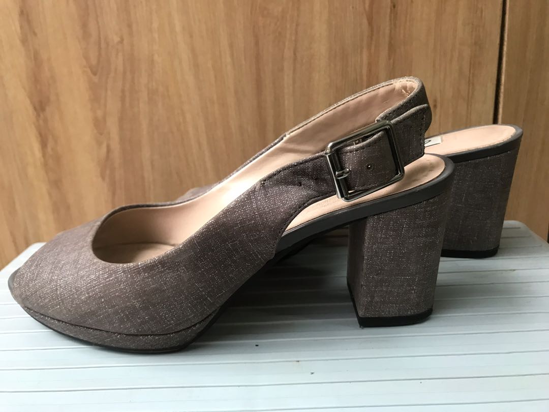 Clarks Open Toe Work Shoes SellFast Women s Fashion Footwear