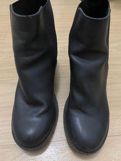 H&M black boots