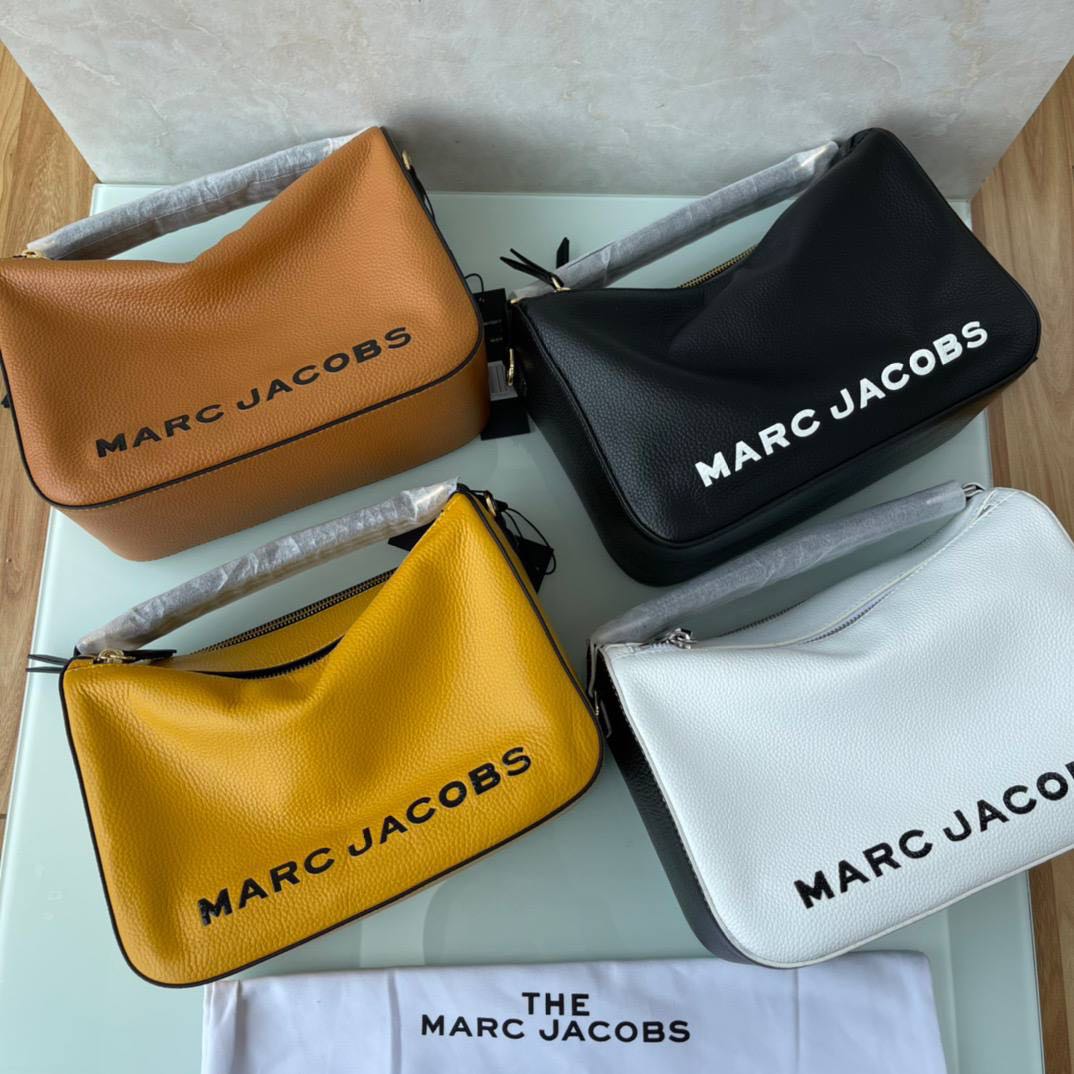 Marc jacobs 2025 softbox bag