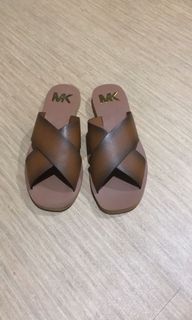 (Category: ) located in . Submitted by cbcfashion (Listing ID 1112289824, Image 1). Description: .