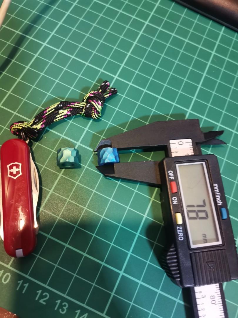 Titanium Paracord Lanyard Bead Knife EDC Flashlight (Category: Hiking & Camping) located in Manila. Submitted by GentleGiant (Listing ID 1112390624, Image 1). Description: Couple beads Bright Blue and green 500 each Paracord beads Binondo area.