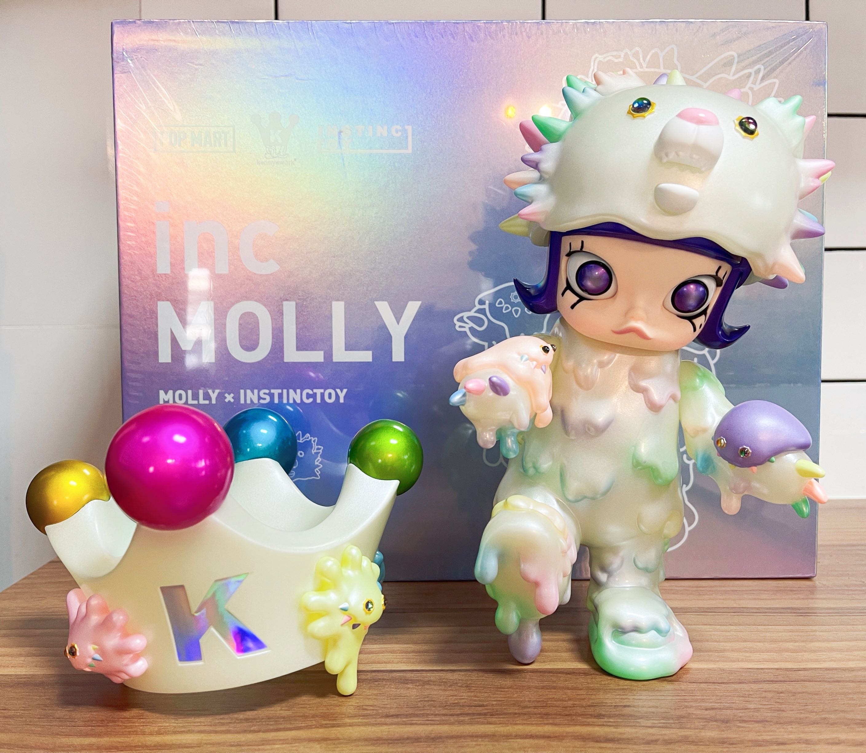 フィギュア inc Molly POPMART MOLLY × ほろにが INSTINCTOY EROSION 
