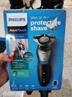 Philips S5400/06 Series 5000 Aqua Touch Electric Shaver