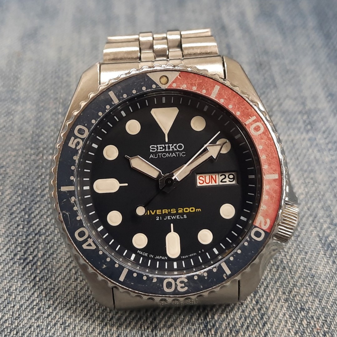 Seiko SKX009J 7S26-0020 Diver's 200 Meters Automatic Men's Watch, Men's  Fashion, Watches & Accessories, Watches on Carousell