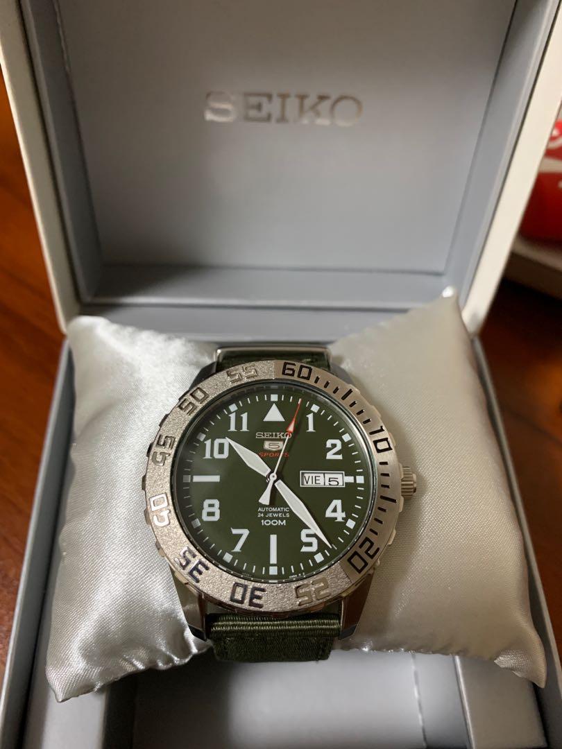 Seiko Srp751k2 watch