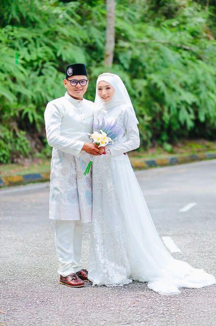 Sewa baju nikah dress baju melayu Women s Fashion Dresses Sets Traditional Ethnic wear on Carousell
