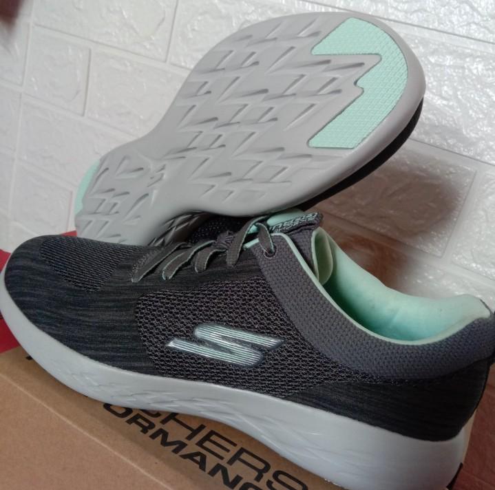 Harga skechers go run 600 top