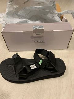 (Category: ) located in . Submitted by kicksmarket (Listing ID 1112442132, Image 1). Description: .