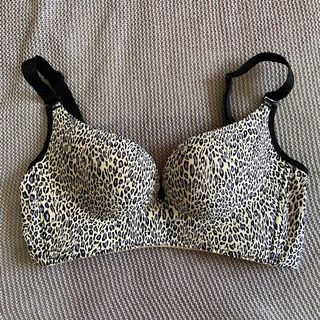 (Category: ) located in . Submitted by thriftyfashun (Listing ID 1112534786, Image 1). Description: .