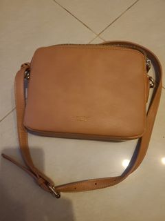 （分類：）位於 。 由 scm88 提交（商品編號 1112560062，圖片 1）。簡介： 。