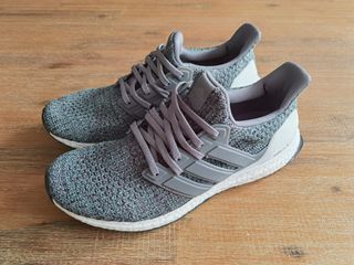 (Category: ) located in . Submitted by sneaker_passion (Listing ID 1112515018, Image 1). Description: .