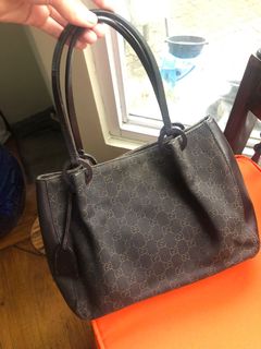 (Category: ) located in . Submitted by garagesale01 (Listing ID 1112642040, Image 1). Description: .