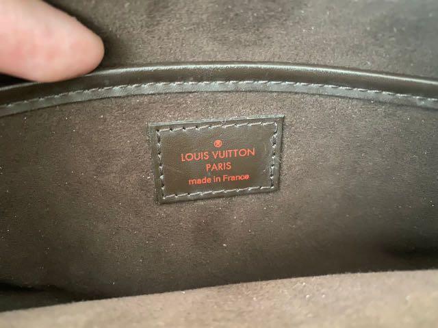 Authentic Louis Vuitton Brown Pochette Ascot Damier Clutch W/Keys - Ships  Free!