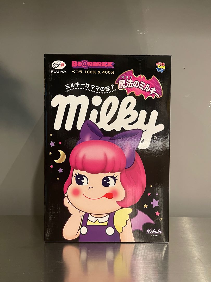 Bearbrick 400%+ 100% Peko 牛奶妹魔鬼Pekola 紫色, 興趣及遊戲, 玩具