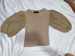 (Category: ) located in . Submitted by preloved.by.angeltamara (Listing ID 1112677930, Image 1). Description: .