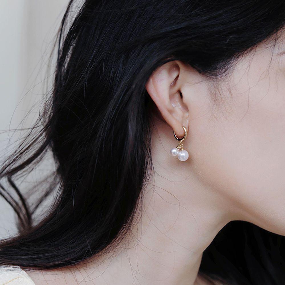 Cherry shop pearl earrings